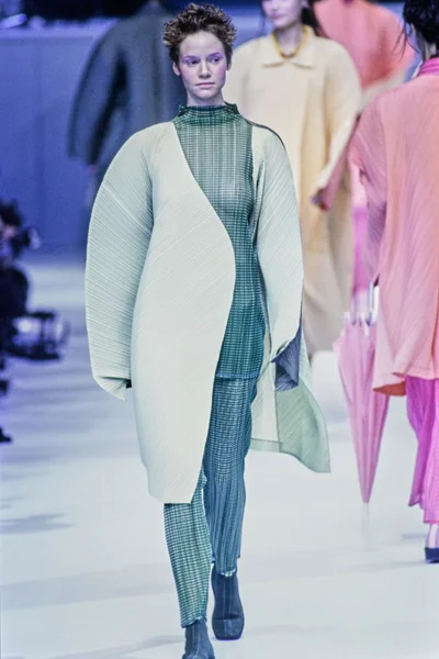 Look 79